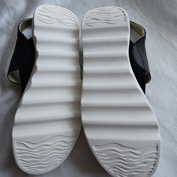 Softinos Weal Sandals EU41/US10-10.5 - Picture 7 of 13